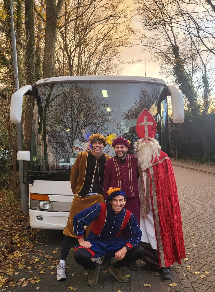 Sint in de Vrone bus